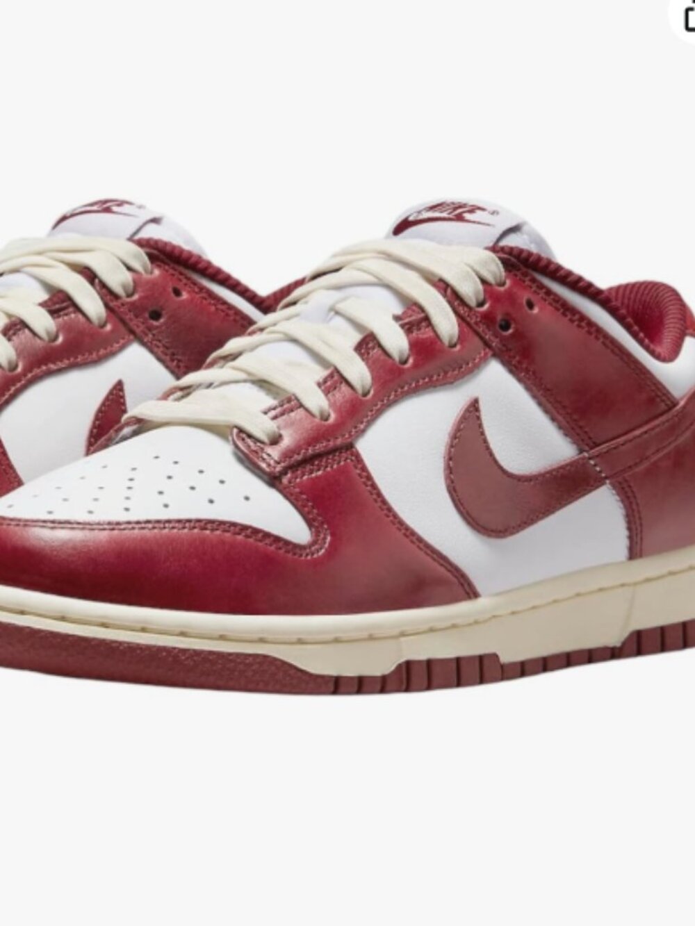Nike Dunk Low SE Women's Trainers White/Team Red-Coconut Milk size 9
